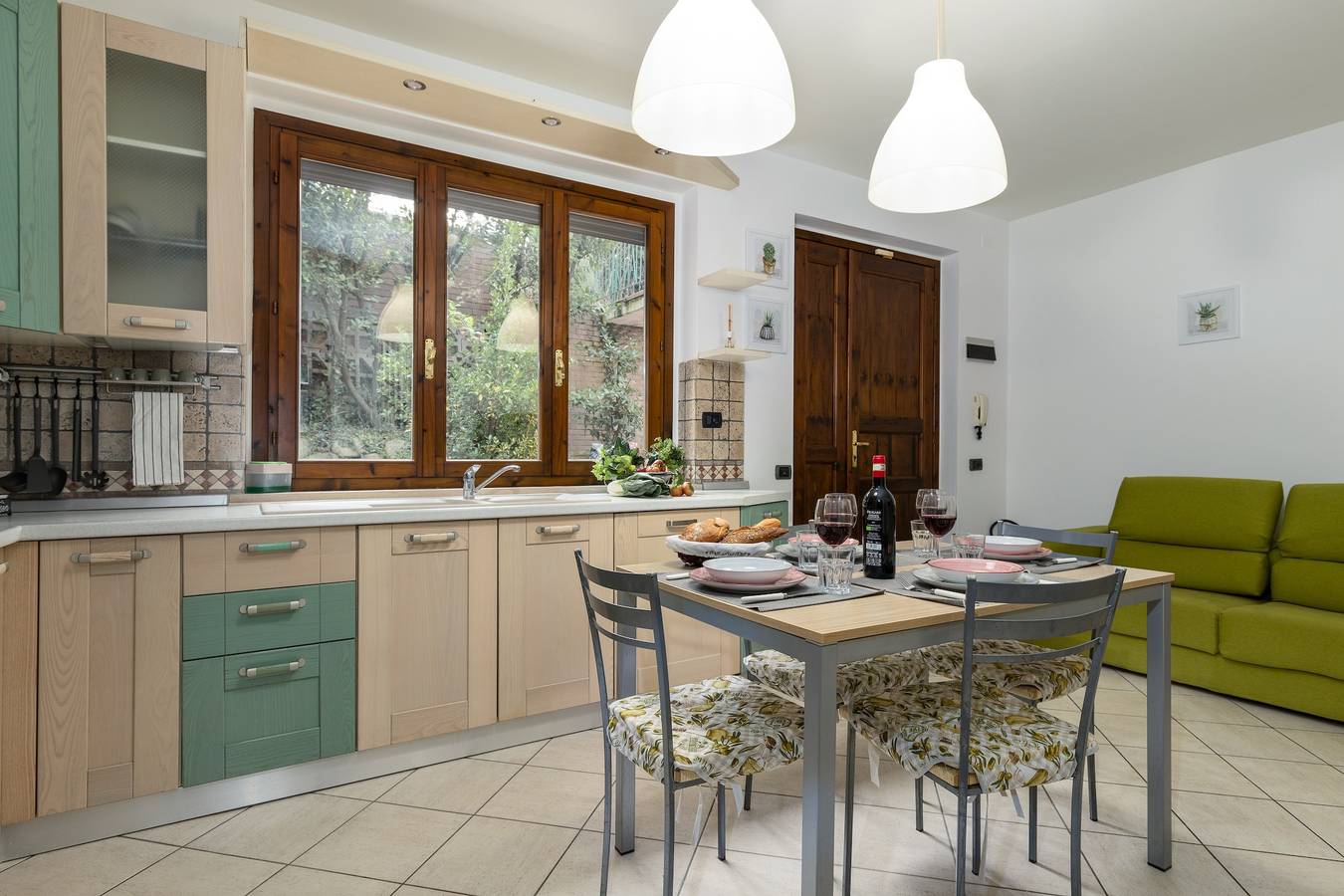 Ganze Wohnung, „Piccolo Angolo Di Tranquillità“ mit privatem Garten und Wlan in Poggibonsi, Chianti