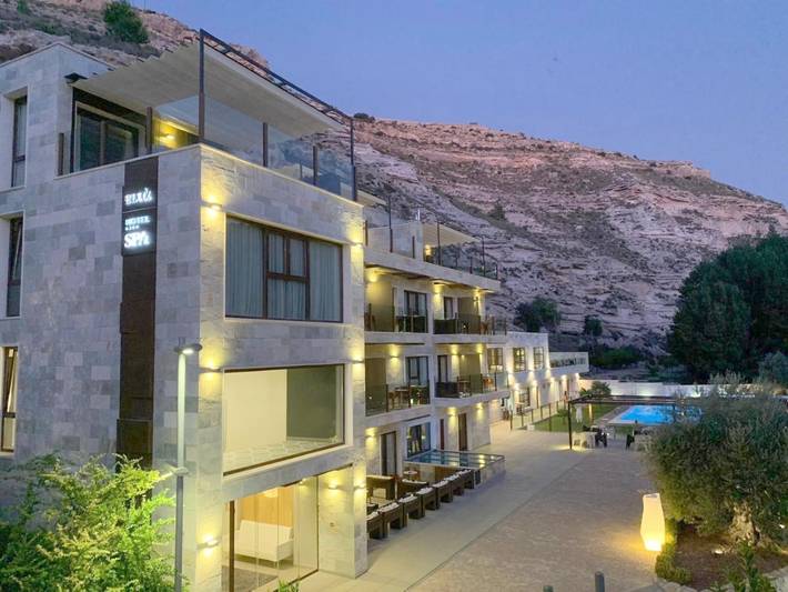 Hôtel pour 2 personnes, avec Balcon et Terrasse ainsi que Jardin et Piscine à Jarafuel
