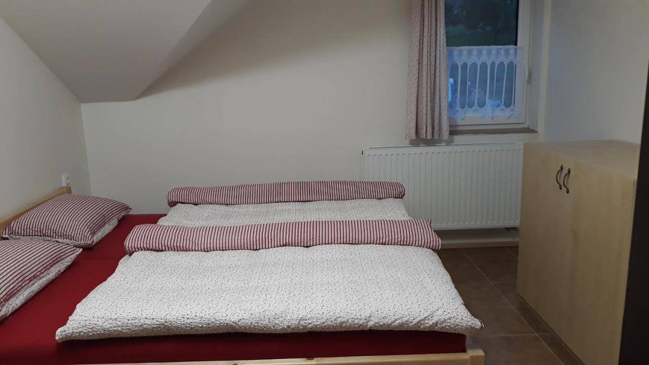 Ganze Wohnung, Apartmány U tety Hedy in Stárkov, Region Nachod