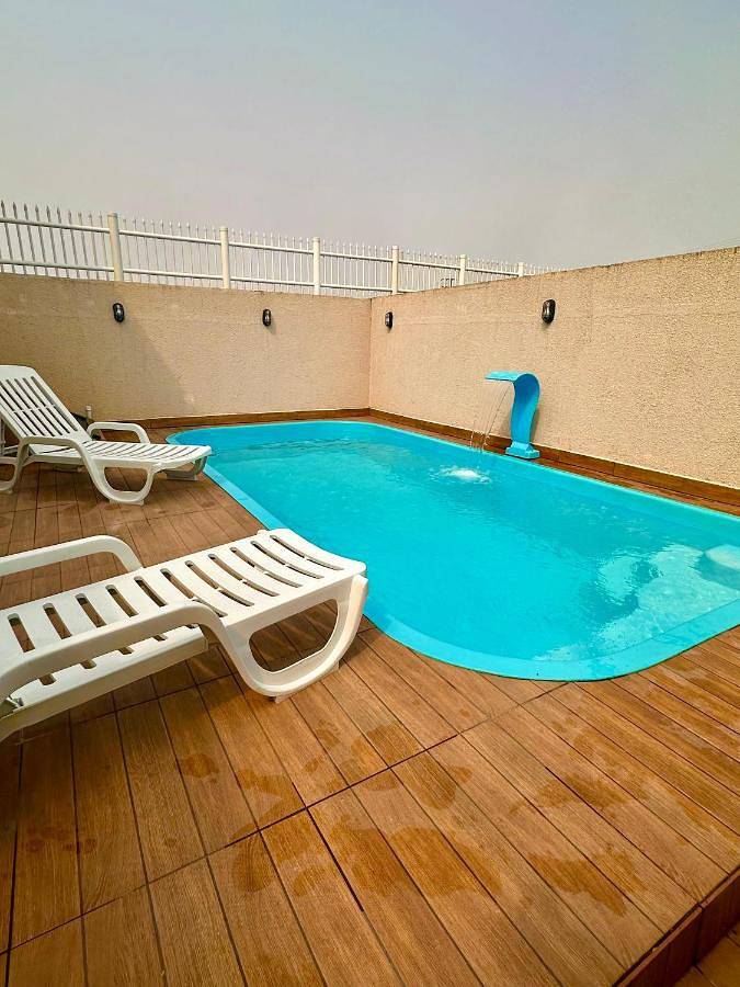 Casas e apartamentos de temporada para 8 pessoas, com piscina, com animais de estimação em Pontal do Paraná