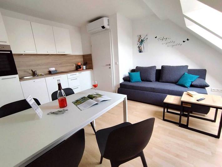 Ganze Wohnung, Ferienzimmer Reinisch - Ferienwohnung mit ca. 45m² (Appartement 2) in Tattendorf, Wiener Umland & Wienerwald
