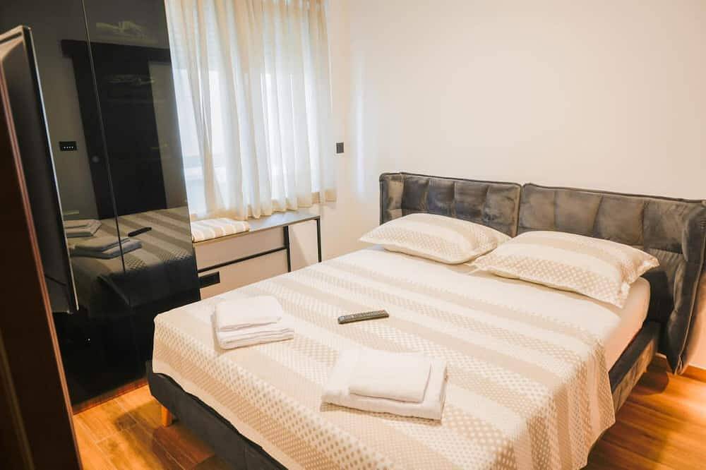 Ganze Wohnung, Modern apartment with balcony in the center in Dalmatinisches Zagora