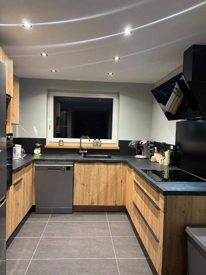 Location de vacances pour 6 personnes, avec vue ainsi que terrasse et jardin, animaux acceptés à Dommartin-lès-Remiremont - 2