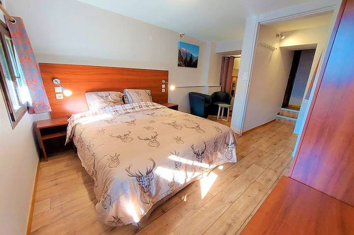 Chalet pour 30 personnes, avec balcon ainsi que sauna et piscine à Valmeinier - 2