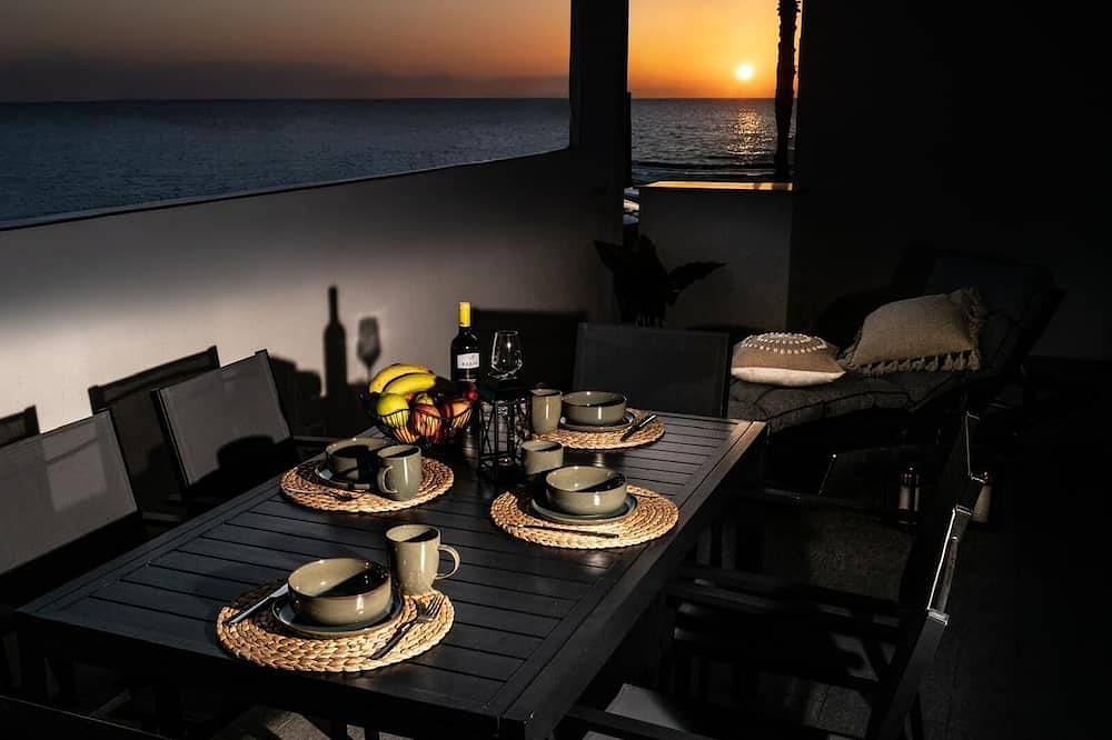 Appartement entier, Appartement moderne avec vue mer, équipements haut de gamme et parking privé in Capo d'Orlando, Province de Messina