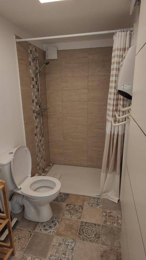 Gîte pour 3 personnes, avec terrasse et jardin à Les Pennes-Mirabeau - 3