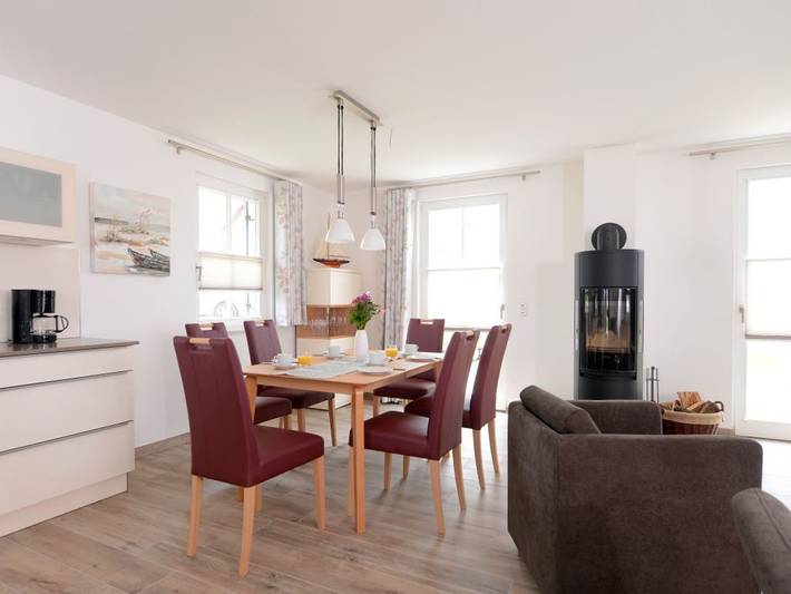 Ferienwohnung für 5 Personen, mit Garten und Terrasse sowie Sauna in Groß Schwansee - 4