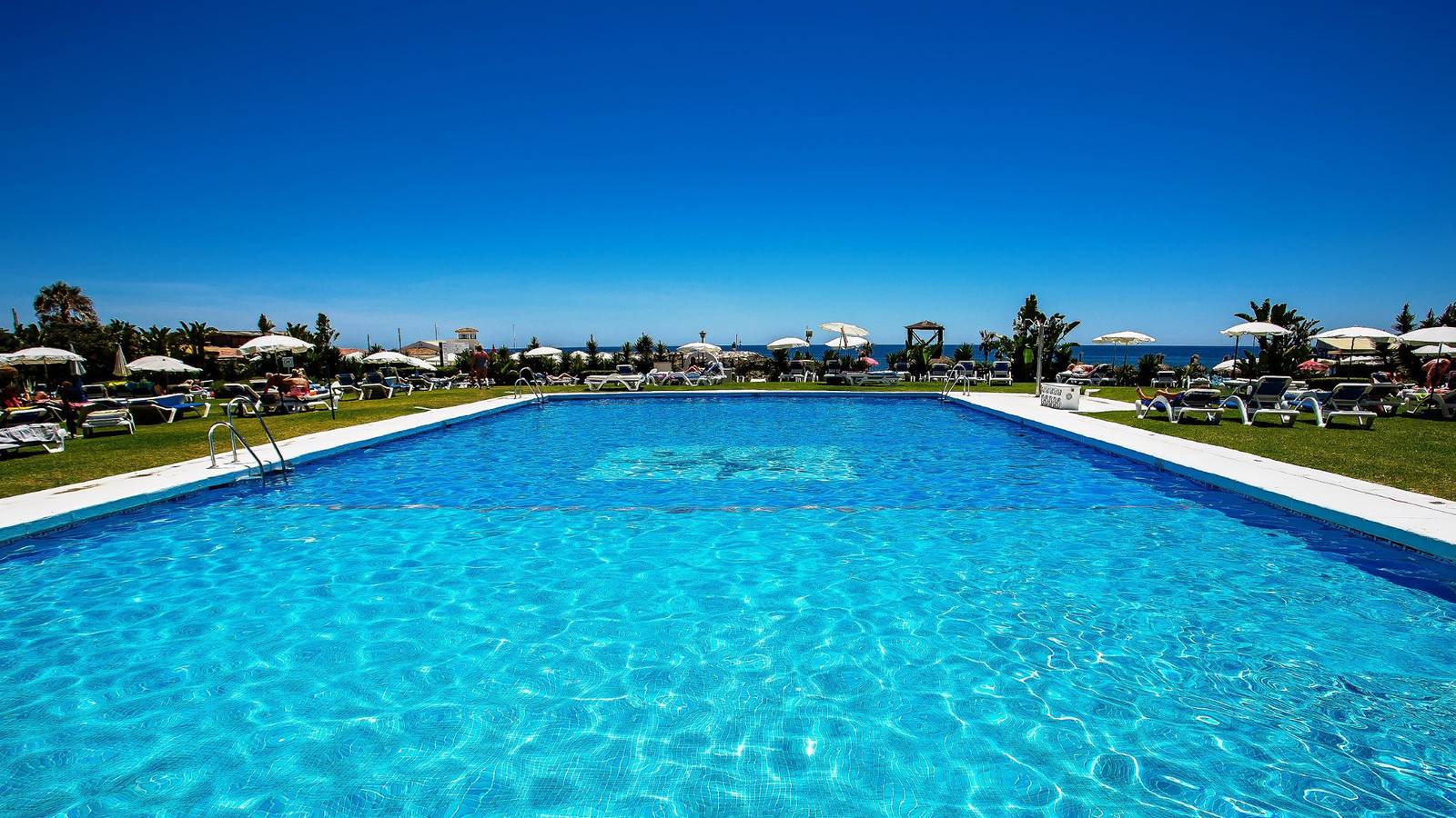 Geheel appartement, Cabopino in Playa Cabopino, Marbella