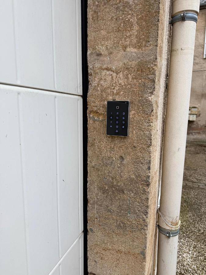 Appartement entier, One-Bedroom Apartment in Langres, Haute-Marne