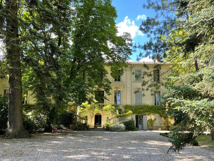 Gîte pour 2 personnes, avec Terrasse ainsi que Jardin et Piscine
