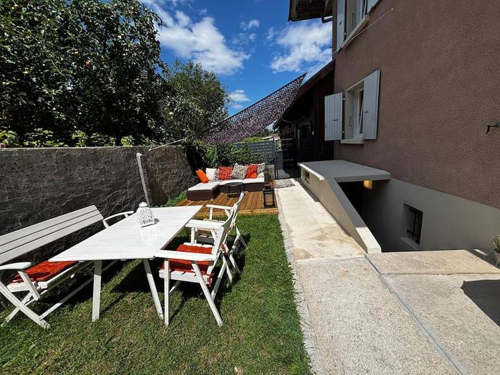 Gîte pour 2 personnes, avec jardin et terrasse à Sergy
