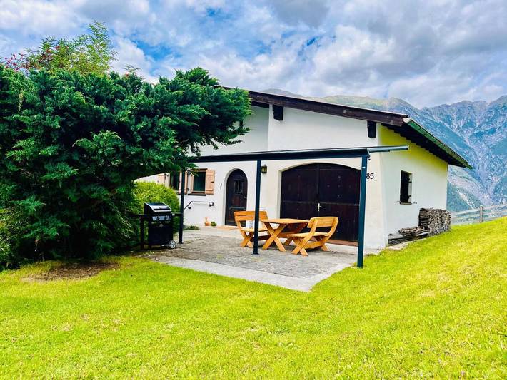 Ferienhaus für 6 Personen, mit Terrasse und Garten sowie Ausblick in Zams