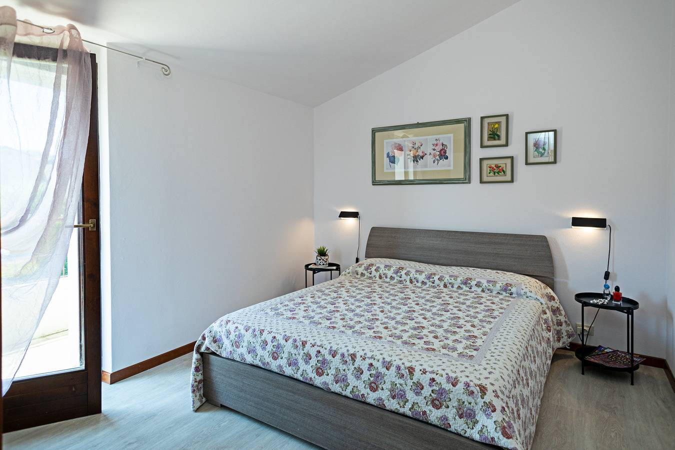 Entire apartment, Regarda - holiday apartment "Blitz 2" in Lazise with pool and airco in Lazise, Garda Mountains