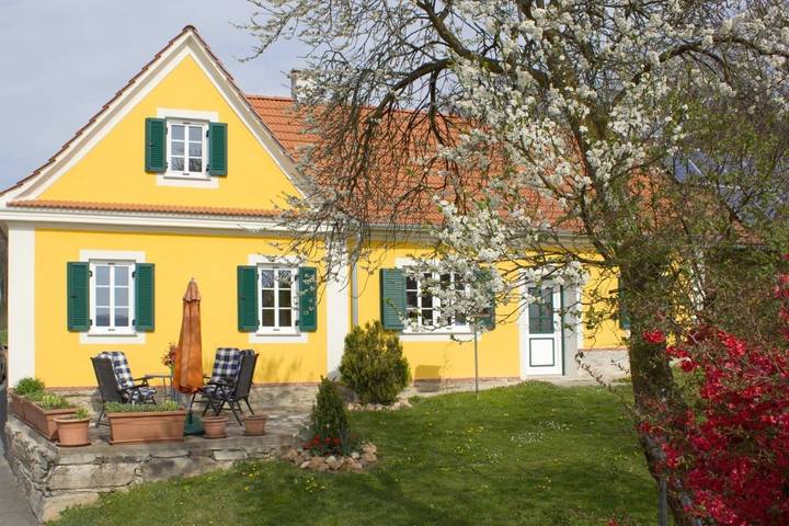 Ferienhaus für 4 Personen, mit Garten und Ausblick, mit Haustier