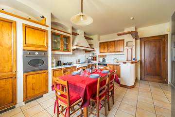 Villa per 5 Persone in Monchiero, Langhe, Foto 3