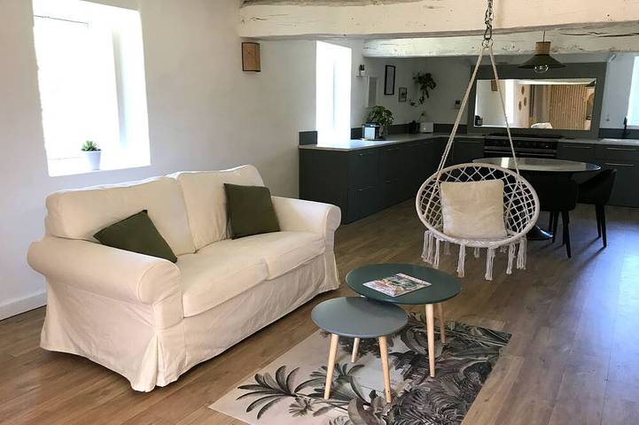 Château pour 5 personnes, avec jardin dans Nièvre - 2