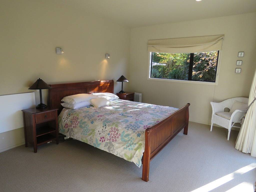 Maytime Cottage - Arrowtown Holiday Home in Arrowtown, Otago