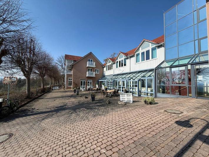 Hotel, mit Terrasse und Sauna in Meinhard - 2