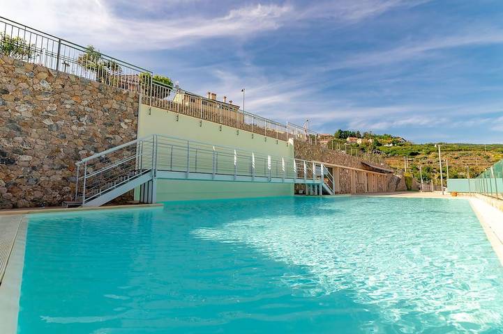Holiday apartment for 5 people, with pool and garden as well as hot tub - 1