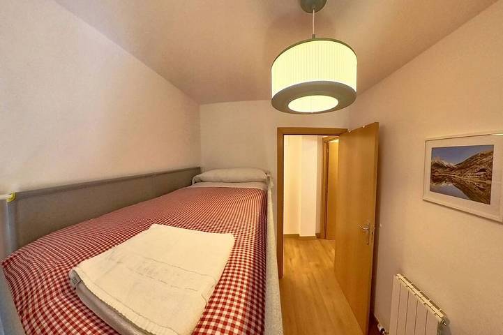 Ganze Wohnung, Pondiellos 42 - tucasaenlospirineos in Escarrilla, Sallent de Gállego