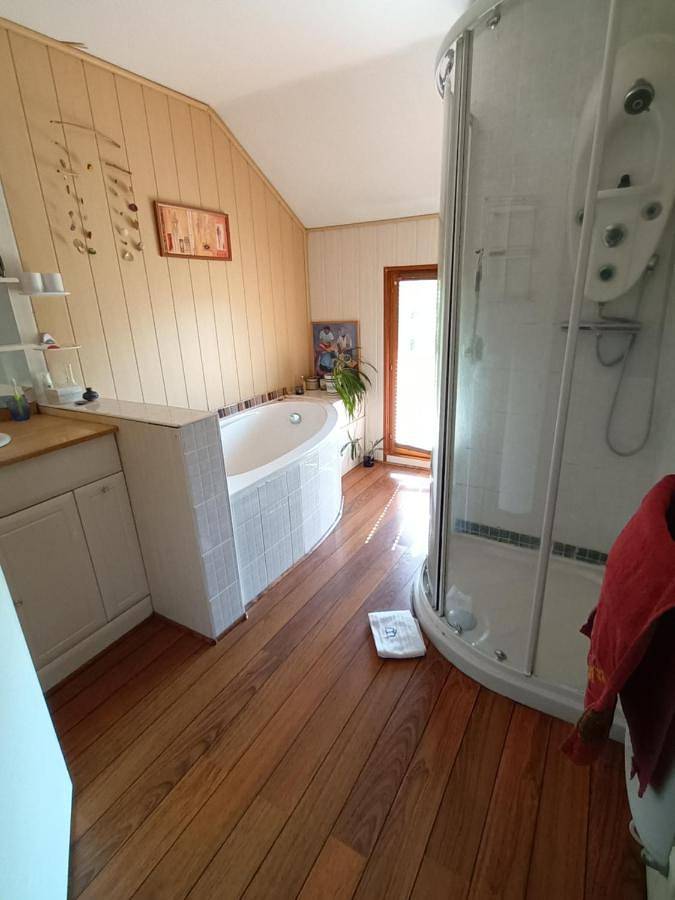 Chambre d’hôte pour 2 personnes, avec vue ainsi que piscine et jardin en Corrèze - 2
