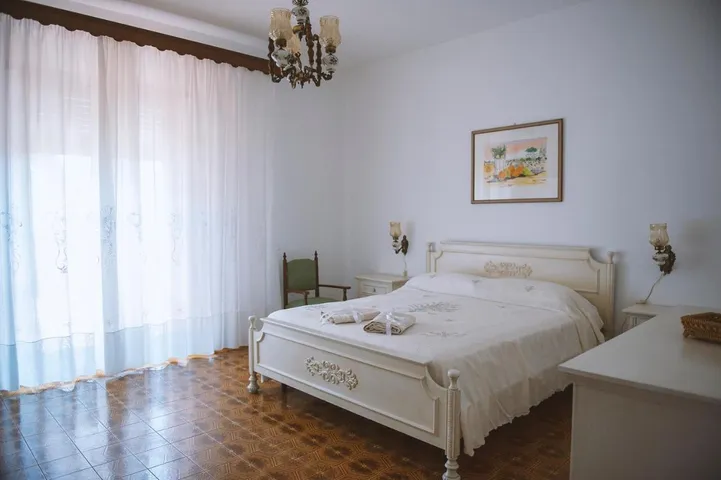 Ferienwohnung für 6 Personen, mit Ausblick und Balkon sowie Kinderpool - 1
