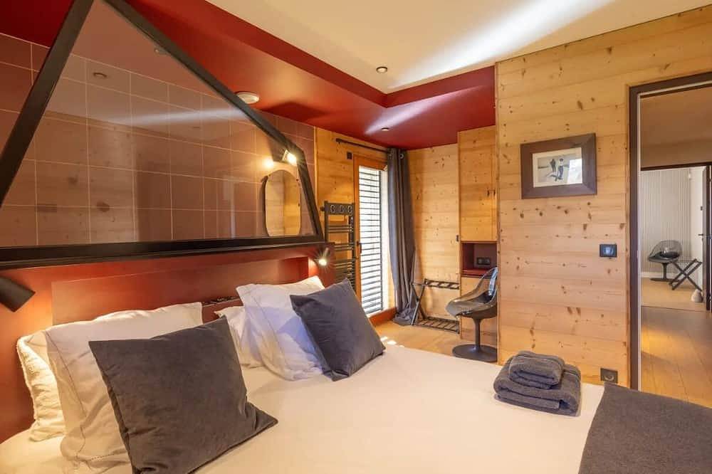 Exceptional 5-star chalet facing Mont Blanc - Jacuzzi & Sauna & Cinema in Hauteluce, Albertville und Umgebung