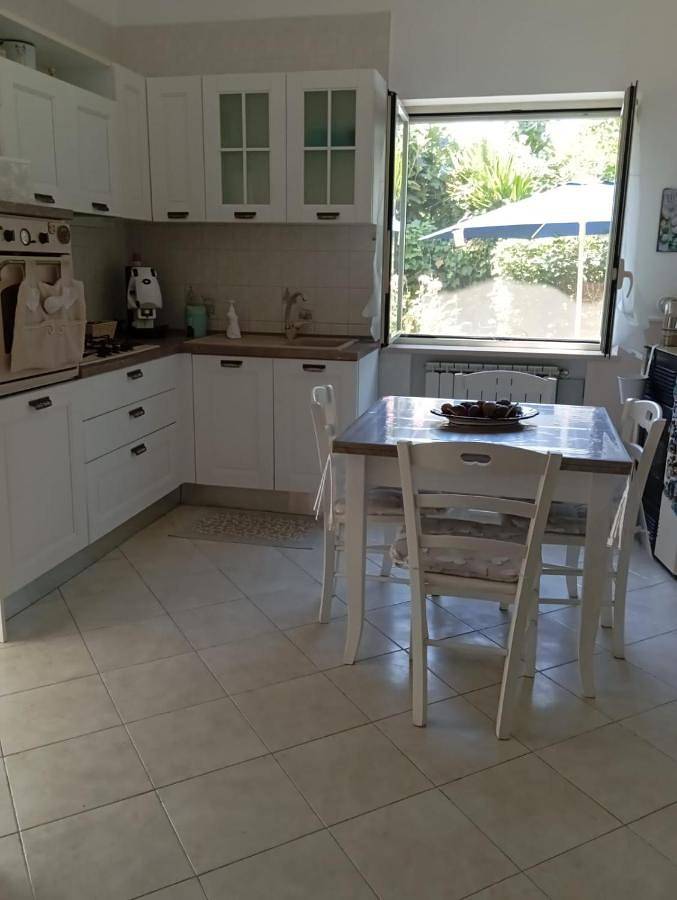Appartamento per 4 persone, con Balcone e Terrazza nonché Giardino e Panorama a San Giorgio a Cremano