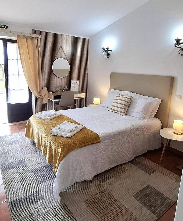 Maison d’hôte pour 2 personnes, avec Terrasse ainsi que Jardin et Piscine dans Odiáxere