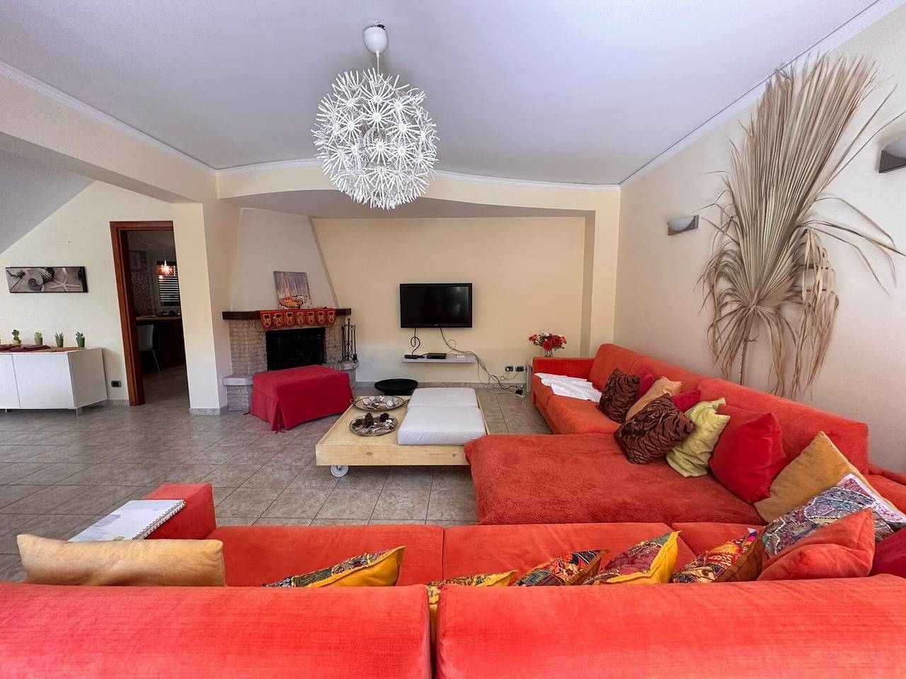 Villa 'Magda' con piscina privata, Wi-Fi e aria condizionata in Marina di Ragusa, Provincia di Ragusa