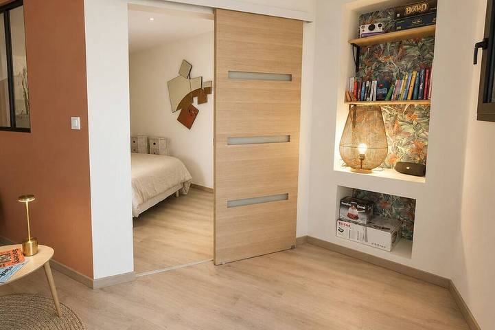 Gîte pour 4 personnes, avec Terrasse à Saint-Étienne-de-Saint-Geoirs - 2