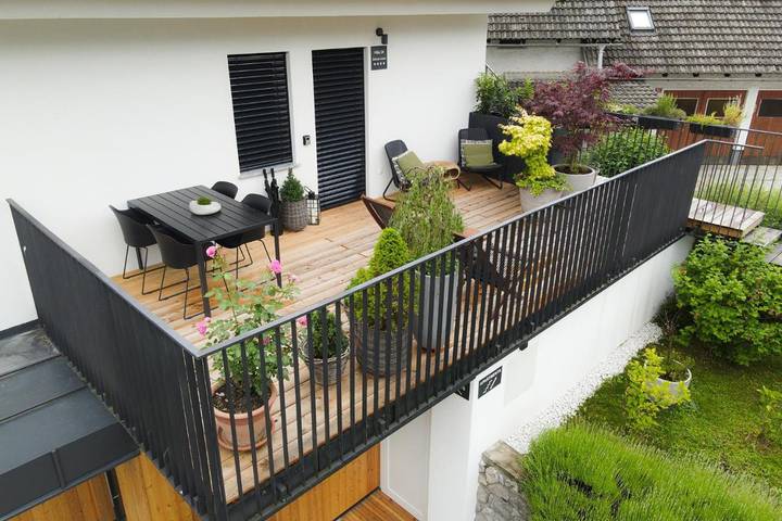 Maison d’hôte pour 2 personnes, avec Balcon et Terrasse ainsi que Jardin et Vue à Bled