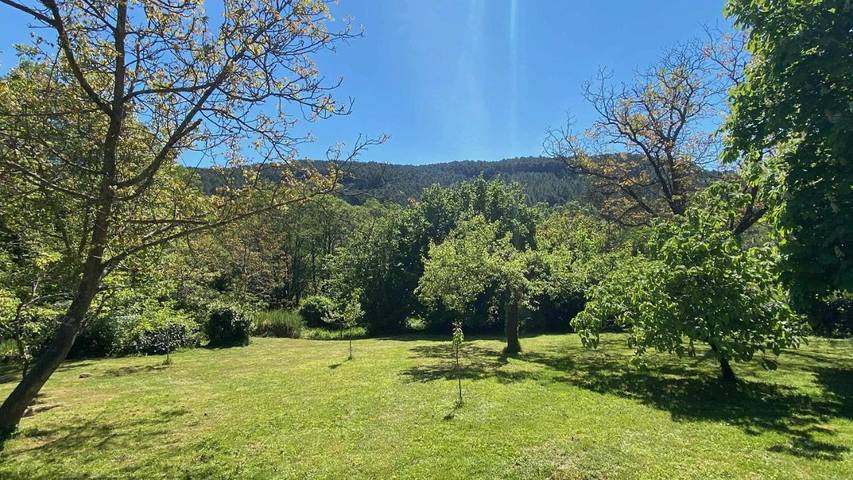 Chalet para 10 personas, con vistas además de jardín y piscina, Se admiten mascotas en Valle del Tiétar - 2