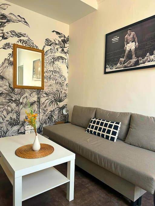 Appartement entier, L audacieux T2 proche gare Rer E in Villemomble, Seine-Saint-Denis