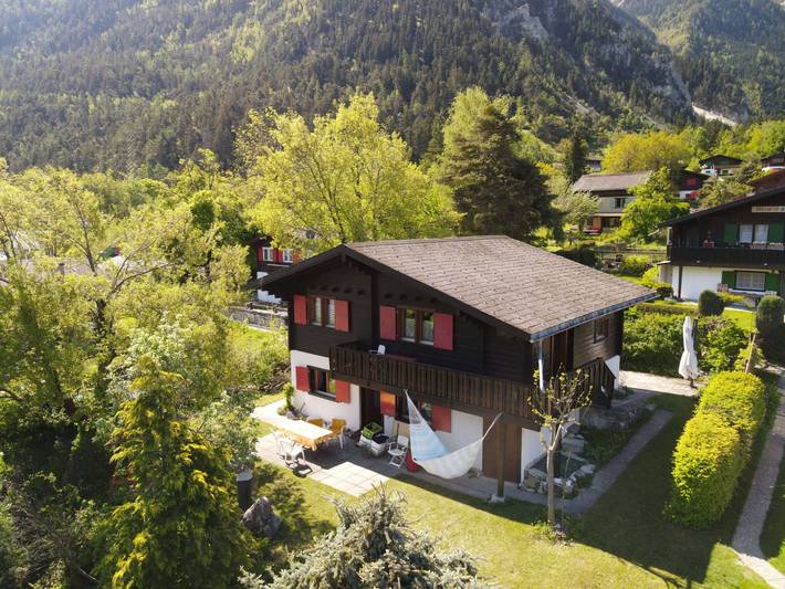 Ferienhaus für 6 Personen, mit Balkon und Garten sowie Ausblick in Chandolin