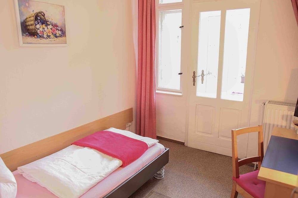 Doppelzimmer 2 - Pension Siewert in Dessau, Domaine des jardins de Dessau-Wörlitz