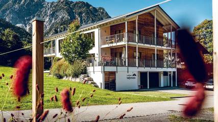 Ferienwohnung für 6 Personen, mit Garten und Ausblick, kinderfreundlich in Vandans