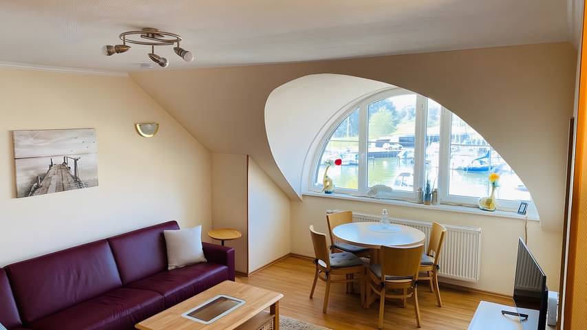 Ferienwohnung für 4 Personen, mit Balkon und Seeblick, mit Haustier in Karlshagen