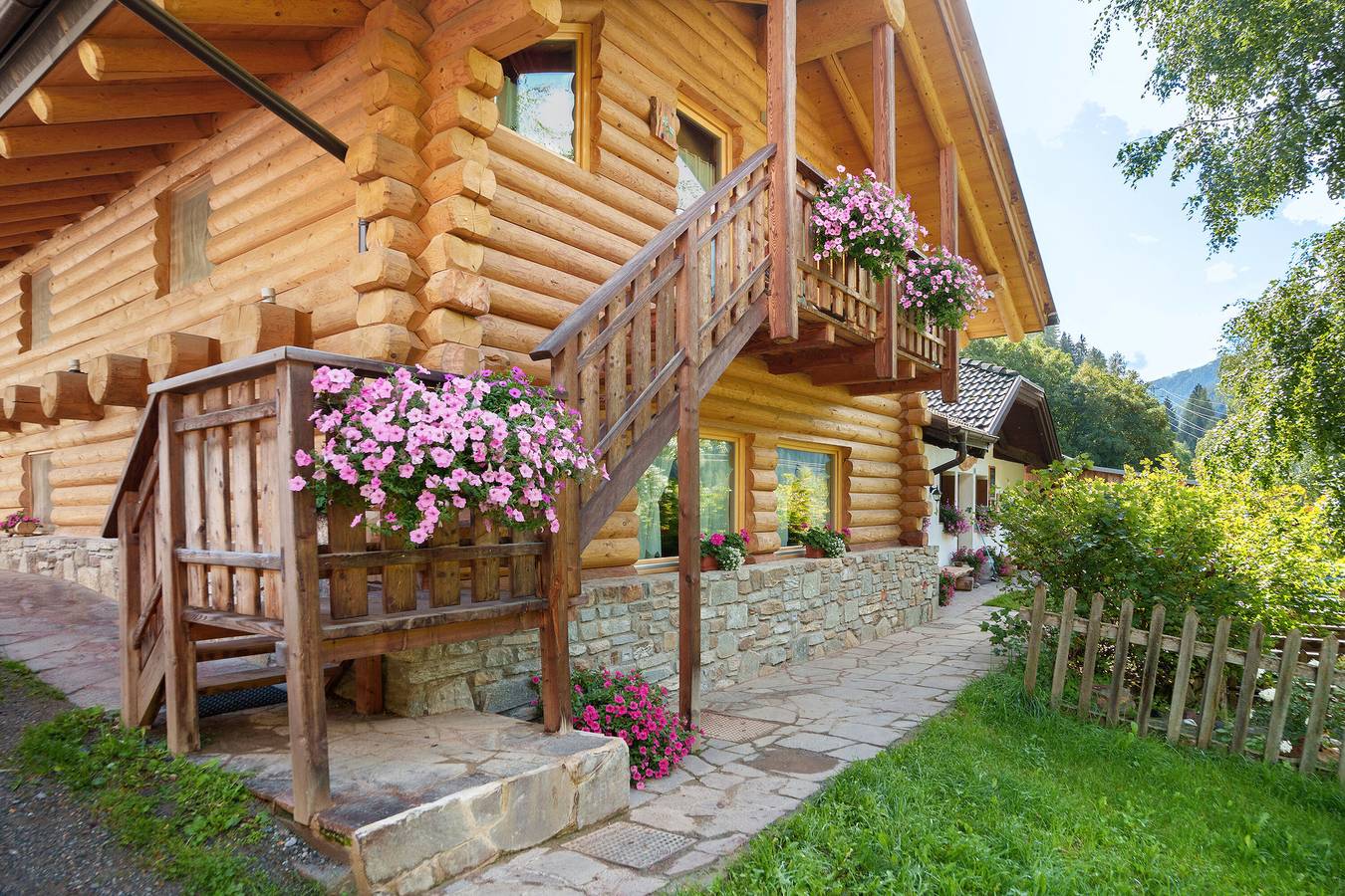 Camera 'Cazzuffi Pervinca' con Vista Montagna, Giardino in Comune e Wi-Fi in Peio, Parco Nazionale dello Stelvio