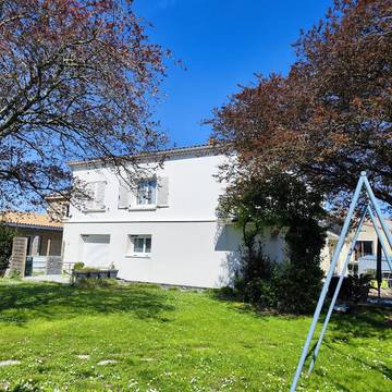 Gîte pour 2 personnes, avec jardin à Médis
