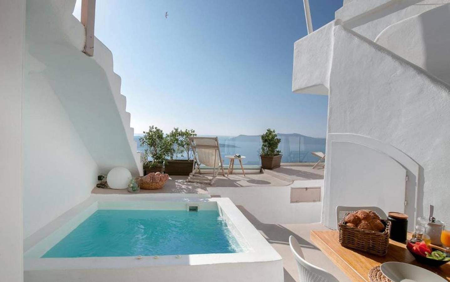 Dazzling Santorini Villa | Villa Aragon | 3 Bedrooms | Children under 12 years old are not allowed | Breathtaking Caldera Viwes | Sun Deck | Outdoor Jacuzzi | Shaded Terrace with Outdoor Dining Area | Indoor Cave Jacuzzi | Agiou Mina, Fira in Firostefani, Thera
