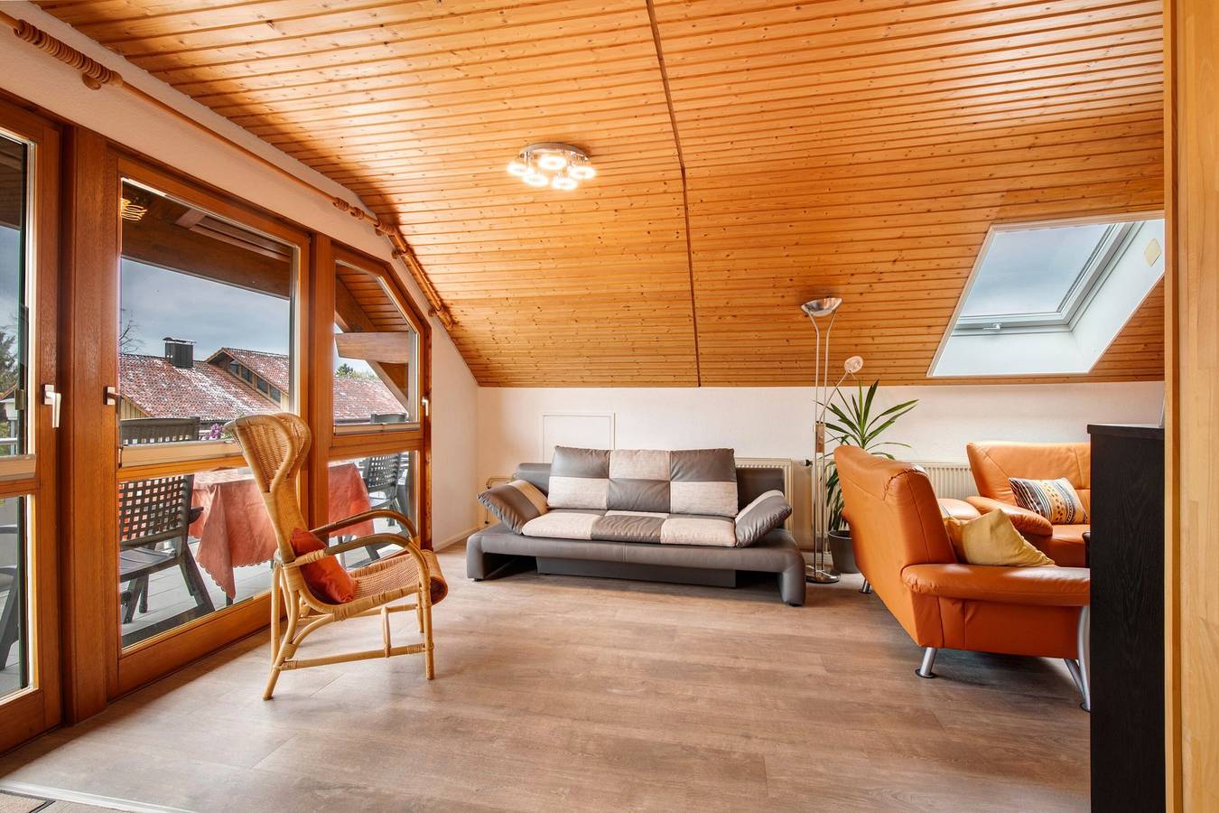 Ganze Wohnung, Ferienwohnung 'Haus Bross' mit Balkon und Wlan in Hayingen, Neckar-Alb