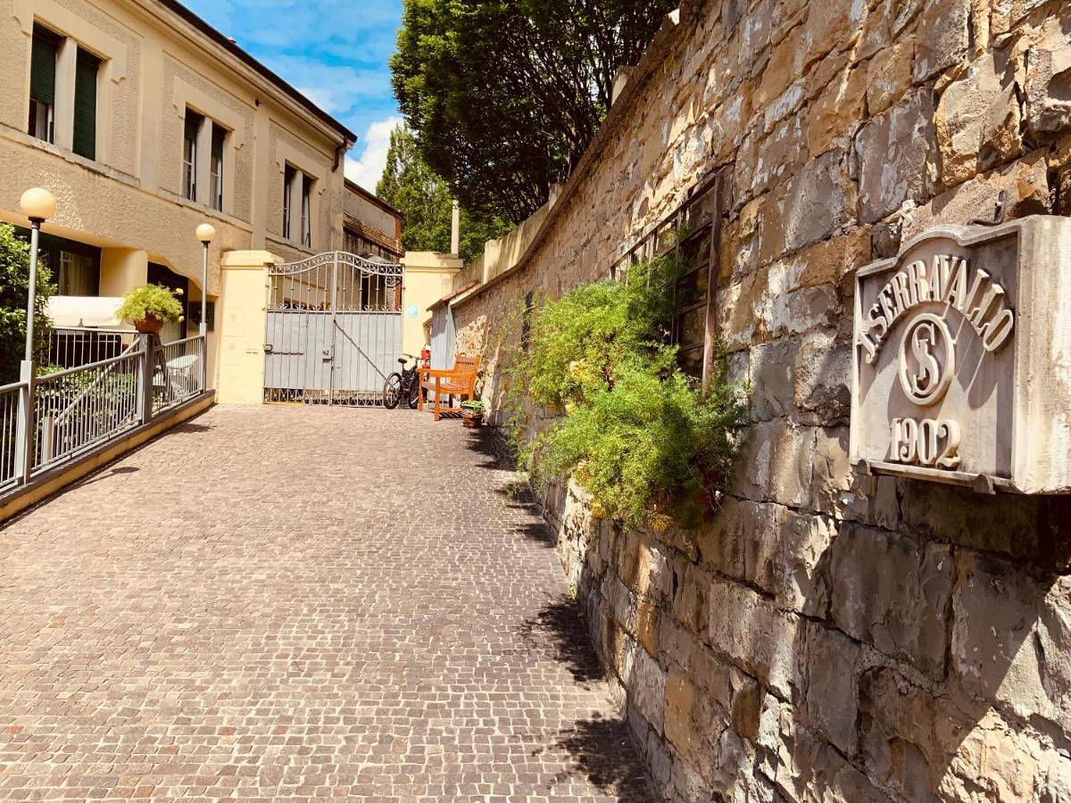 Le Residenze dei Serravallo in Triest, Triest Provinz