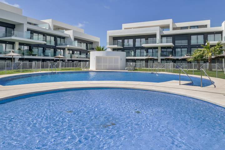 Appartamento per 7 persone, con Giardino e Piscina per bambini a Zahara de los Atunes
