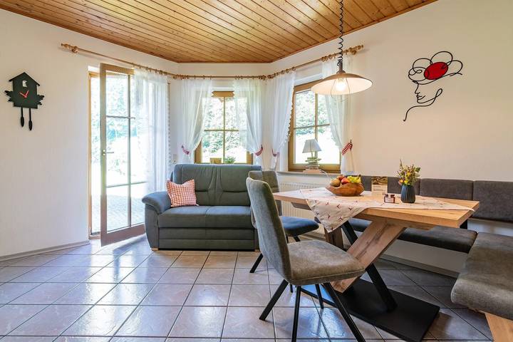 Ferienwohnung für 5 Personen, mit Sauna und Garten - 1