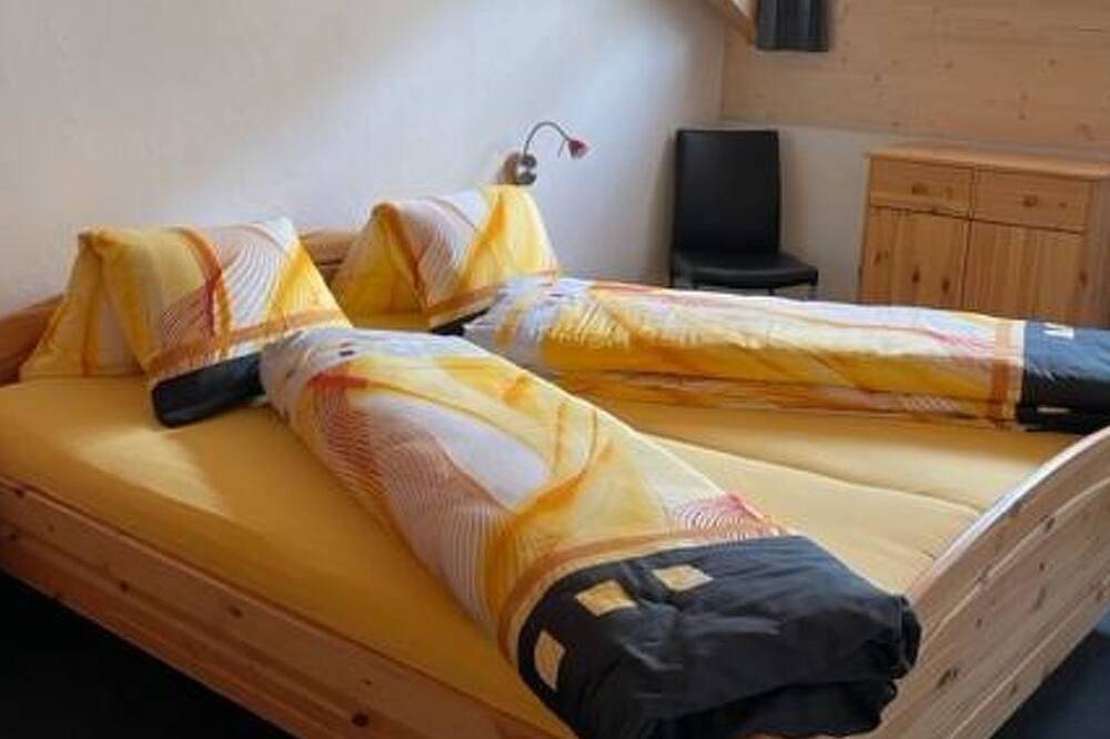 Ganze Wohnung, Chasa Cumulus/Dg Ferienwohnung Sainas 139 A, (Ftan). in Ftan, Unterengadin
