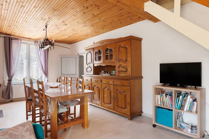 Gite de la Closerie, maison de campagne indépendante, idéale pour famille. in Oisly, Sologne