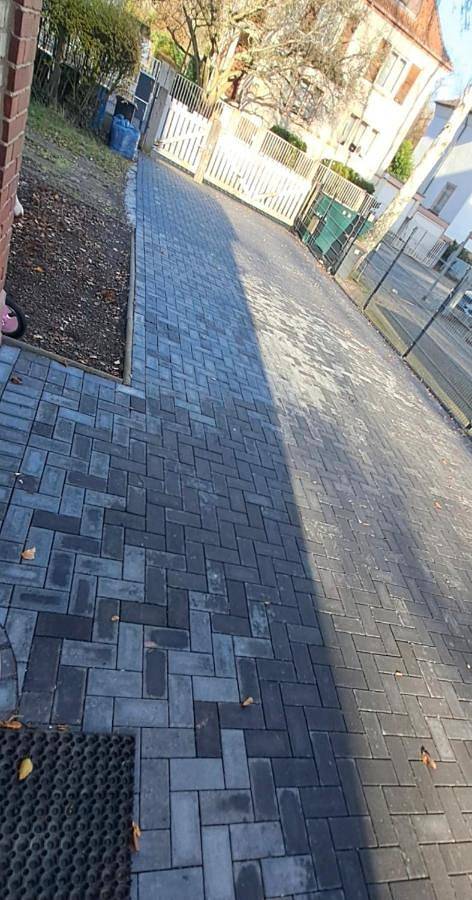 Ferienwohnung für 4 Personen, mit Garten und Ausblick sowie Terrasse in Frankfurt - 3