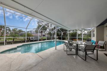 Villa for 4 Guests in Grove City, Southwest Florida, Picture 2