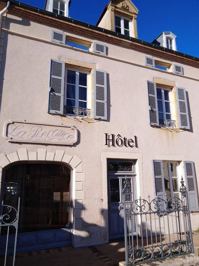Standard Double or Twin Room in Poisson (homonymie), Région de Charolles